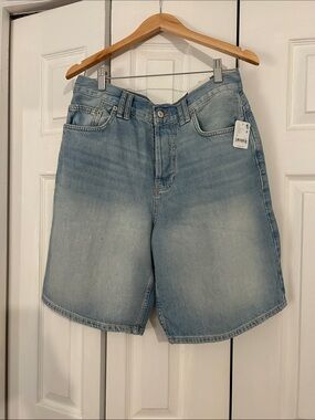 NWT We The Free Cowgirl Blues Blue Denim Bermuda Shorts SZ 28
